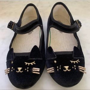 Adorable Joyfolie  black velvet cat flats.